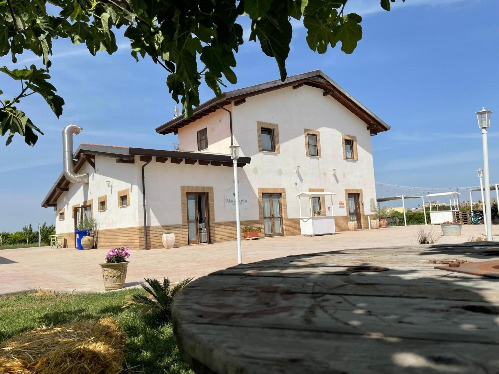 La Massaria Agriresort Orta Nova Kültér fotó